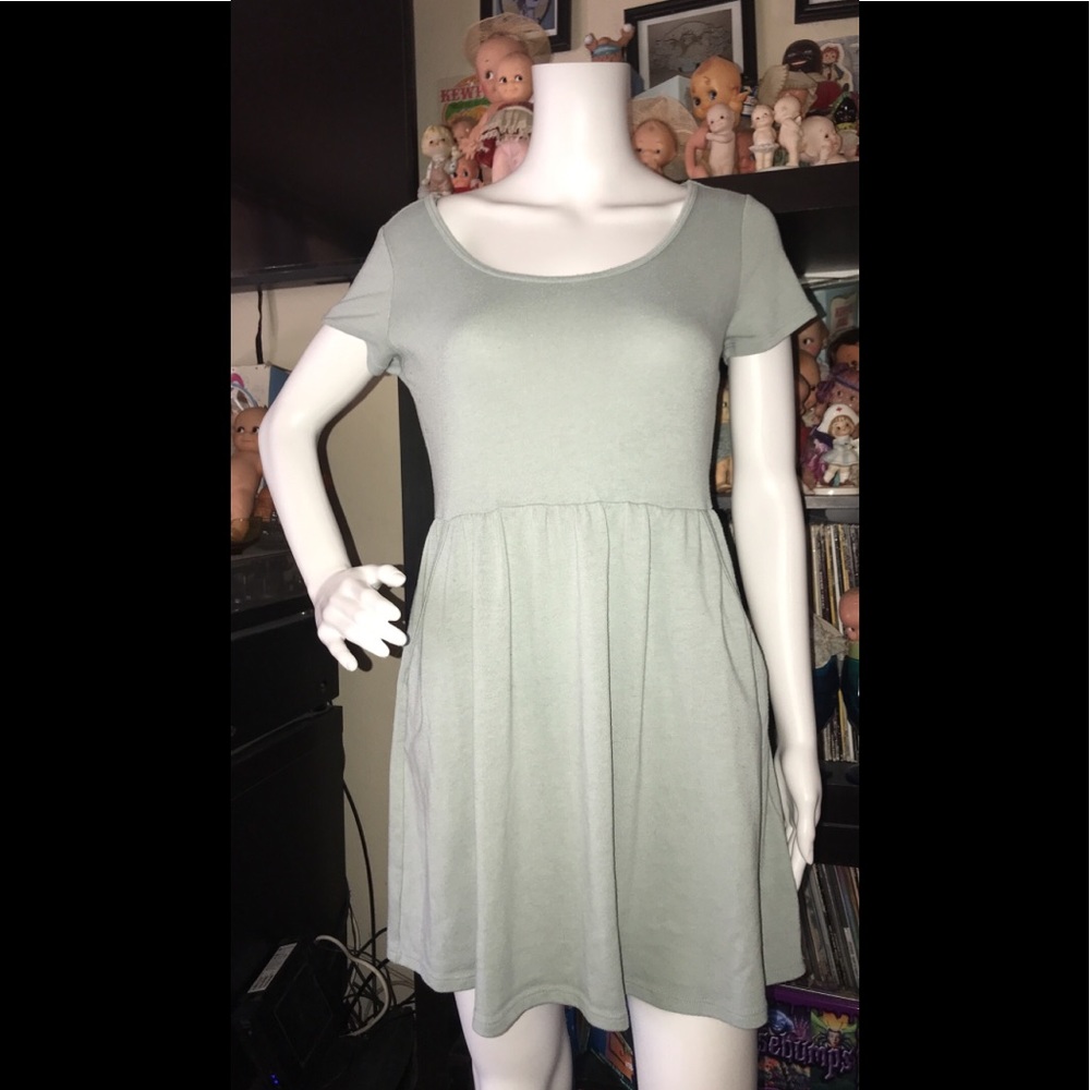 Medium Forever 21 mint babydoll sweater dress